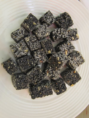 Black Sesame Squares - Mè Đen